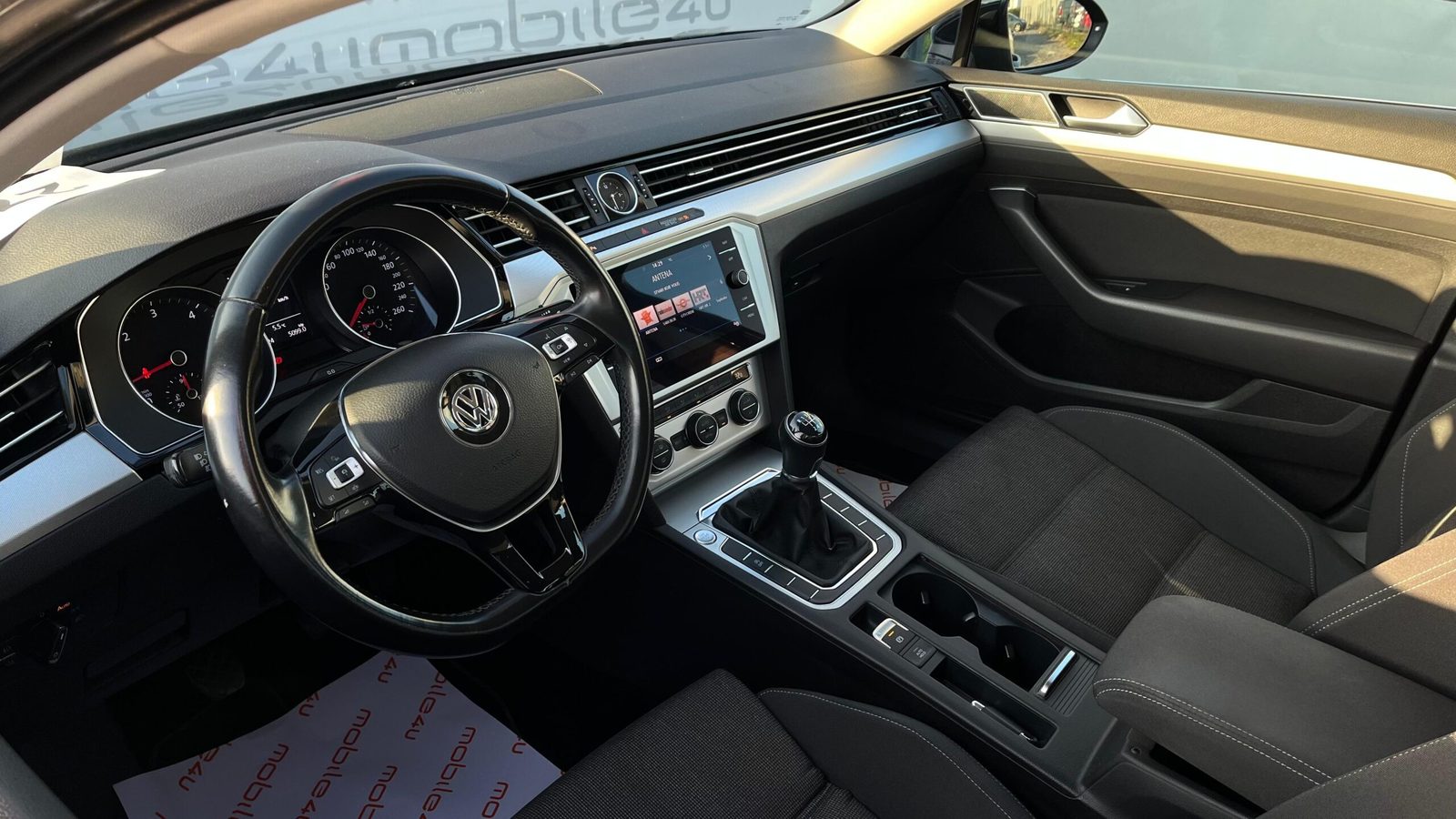 2019 Volkswagen Passat — fotografija 6