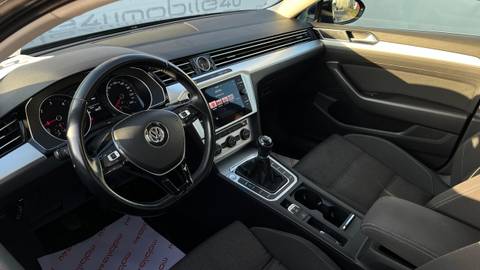 2019 Volkswagen Passat — sličica 6