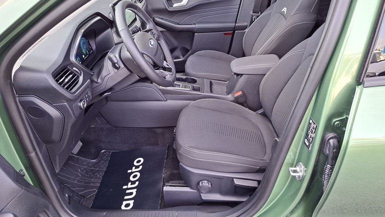 2025 Ford Kuga — fotografija 5