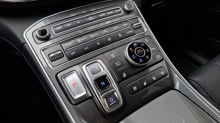 2023 Hyundai Santa — fotografija 16