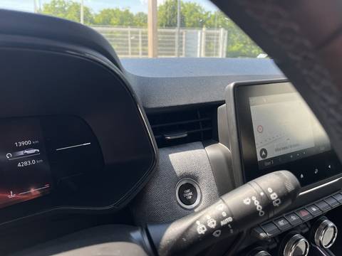 2025 Renault Clio V — sličica 9