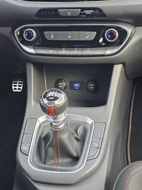 2022 Hyundai i30 — sličica 17
