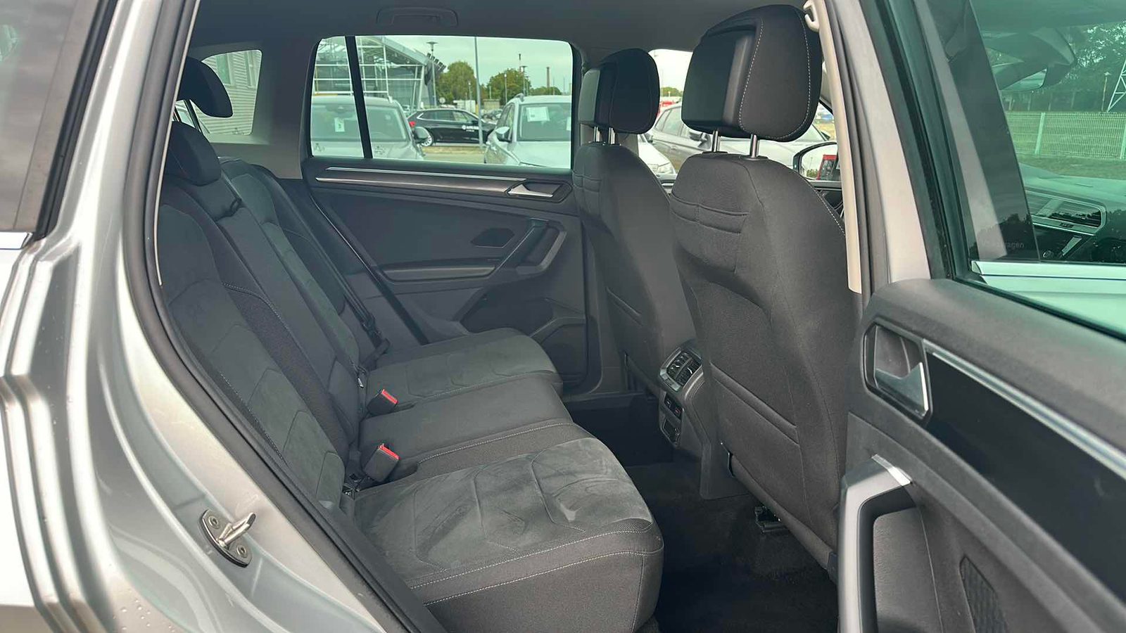 2021 Volkswagen Tiguan — fotografija 10