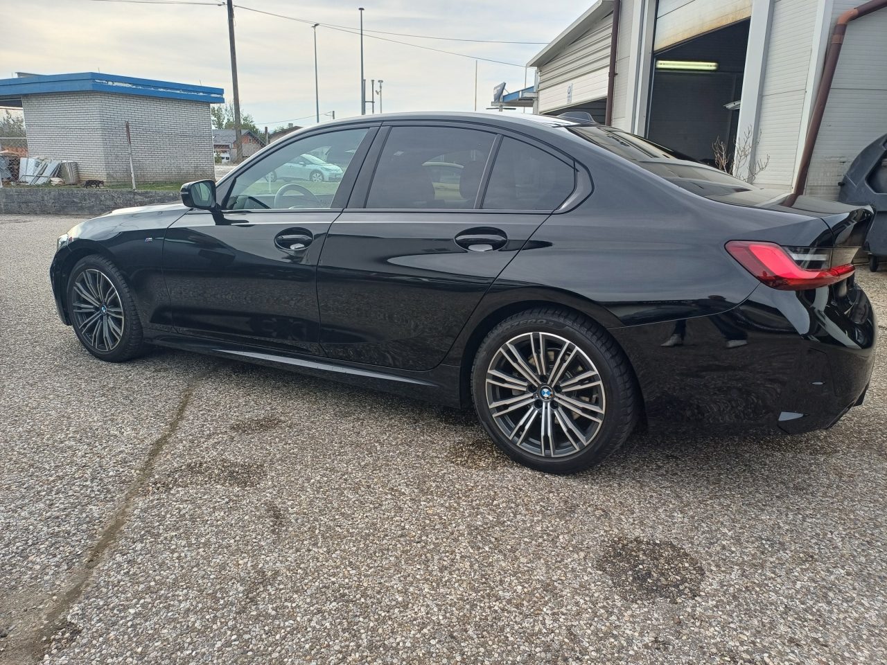 2022 BMW Serija 3 — fotografija 8