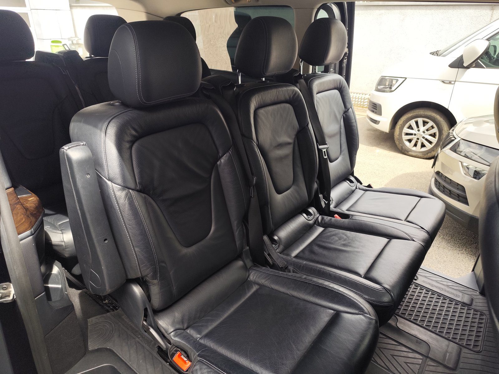 2017 Mercedes-Benz V-klasa — fotografija 15
