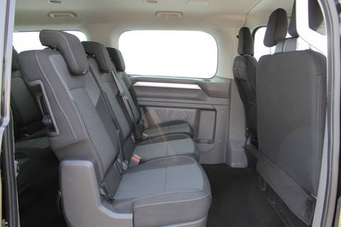 2026 Volkswagen Caravelle — sličica 12