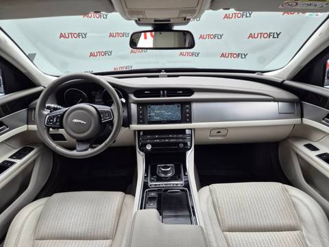 2016 Jaguar XF — sličica 12