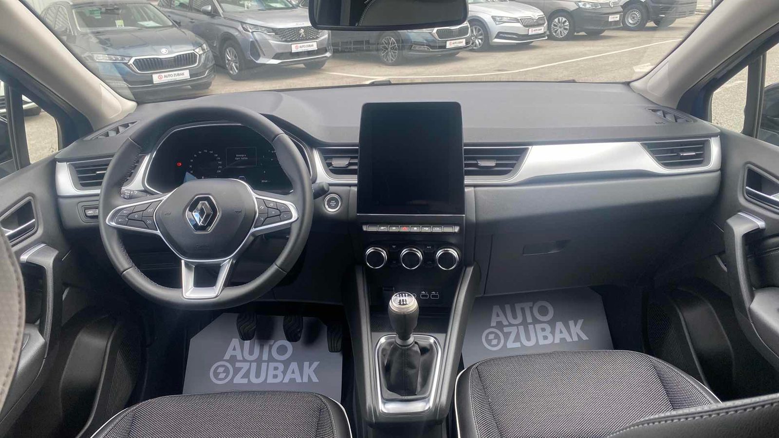 2024 Renault Captur — fotografija 11