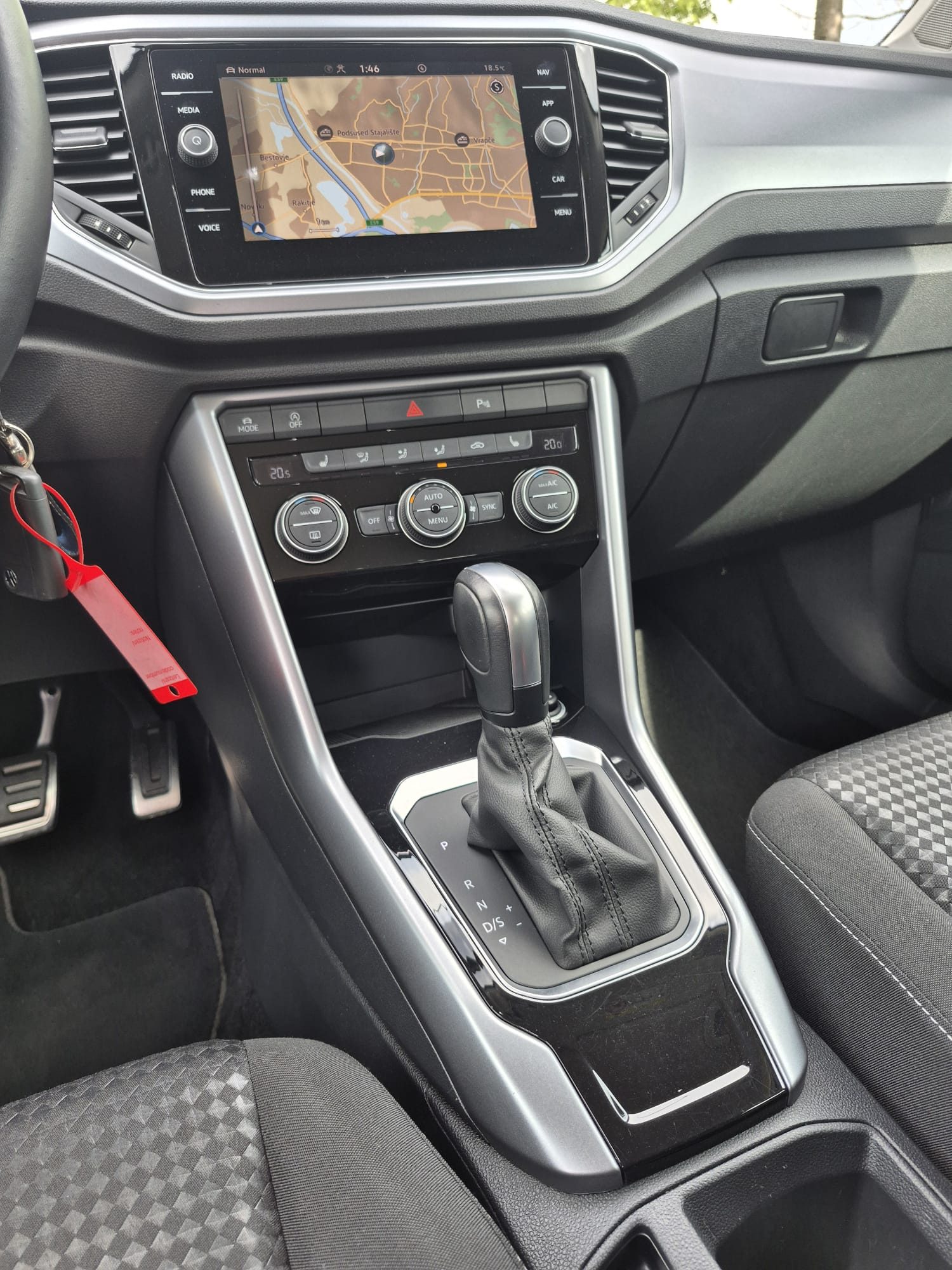 2021 Volkswagen T-Roc — fotografija 20