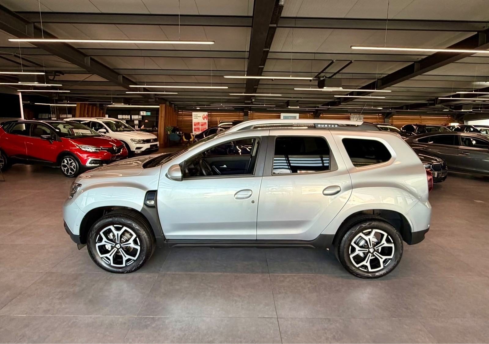 2020 Dacia Duster — fotografija 4