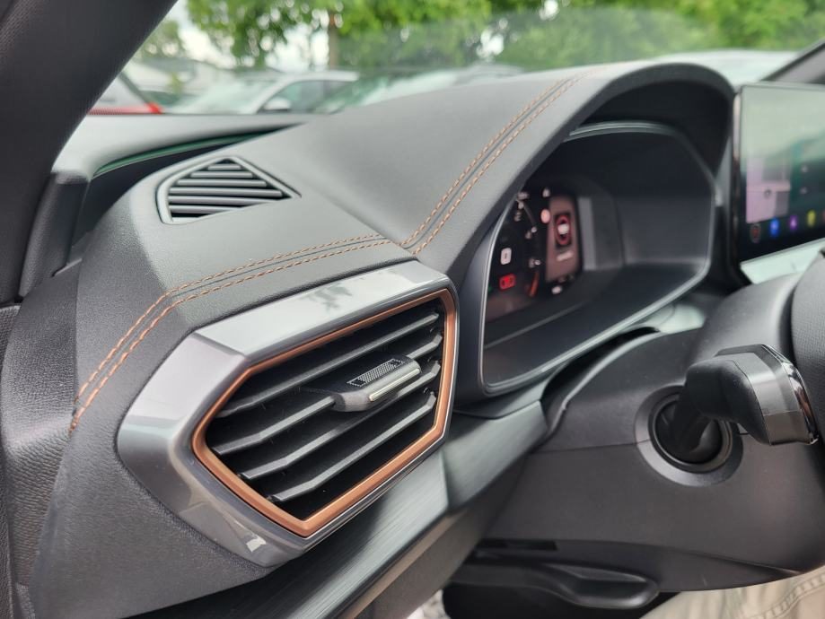 2022 Cupra Formentor — fotografija 10