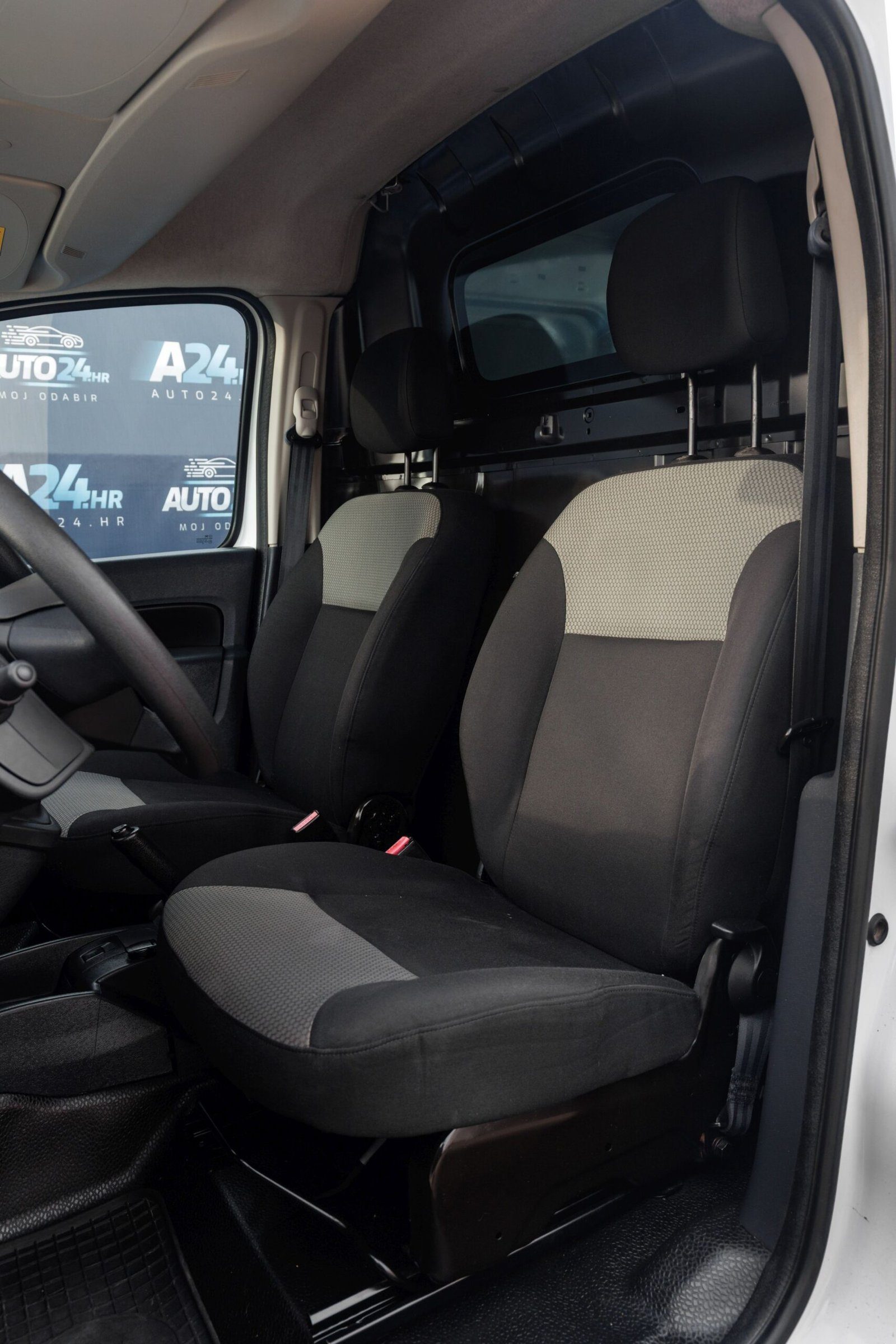 2020 Renault Kangoo Energy — fotografija 8