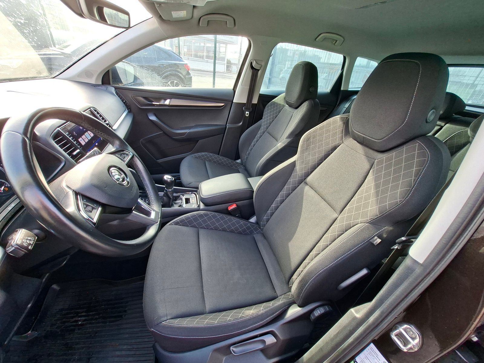 2019 Škoda Karoq — fotografija 9