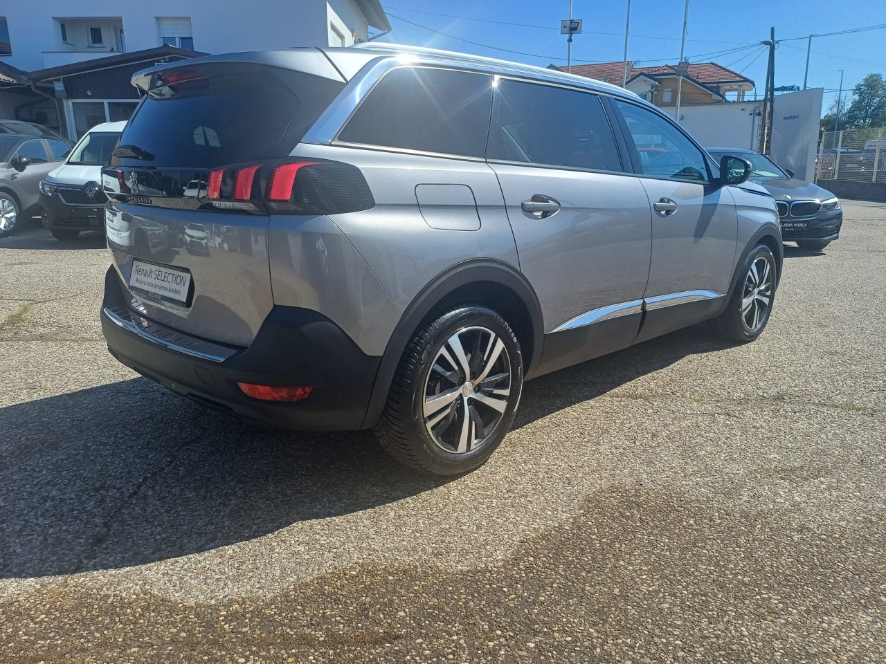 2017 Peugeot 5008 — fotografija 5