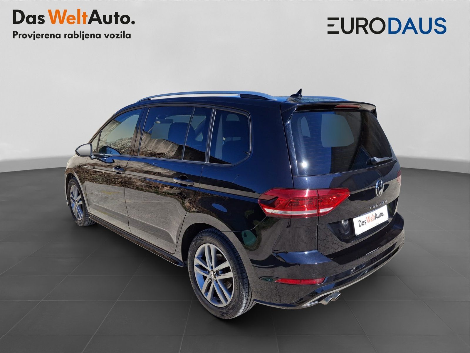 2023 Volkswagen Touran R-Line — fotografija 7