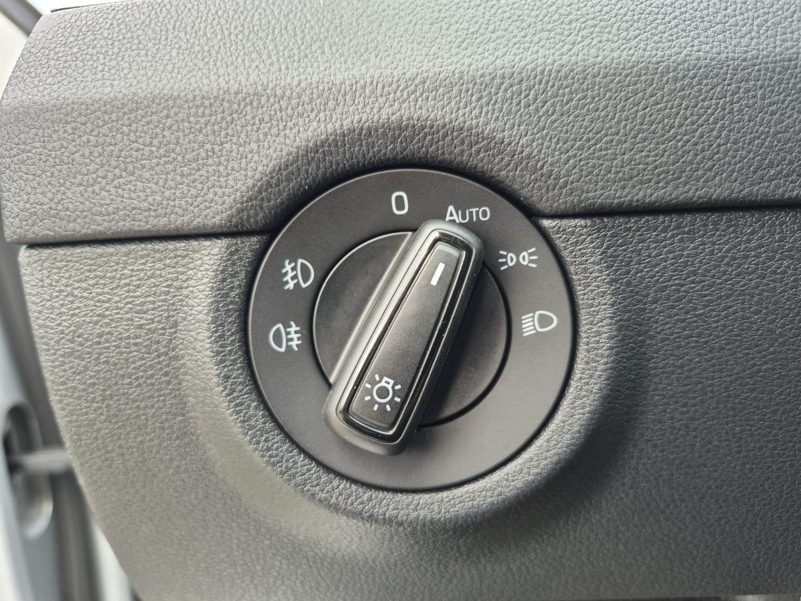 Škoda Octavia — fotografija 18