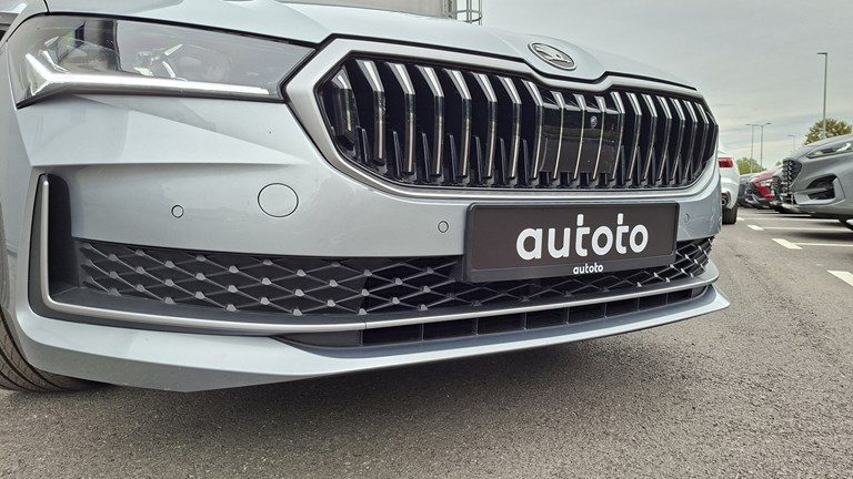 2025 Škoda Superb — fotografija 30