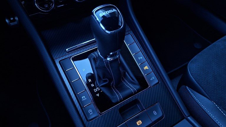 2023 Škoda Superb — fotografija 21