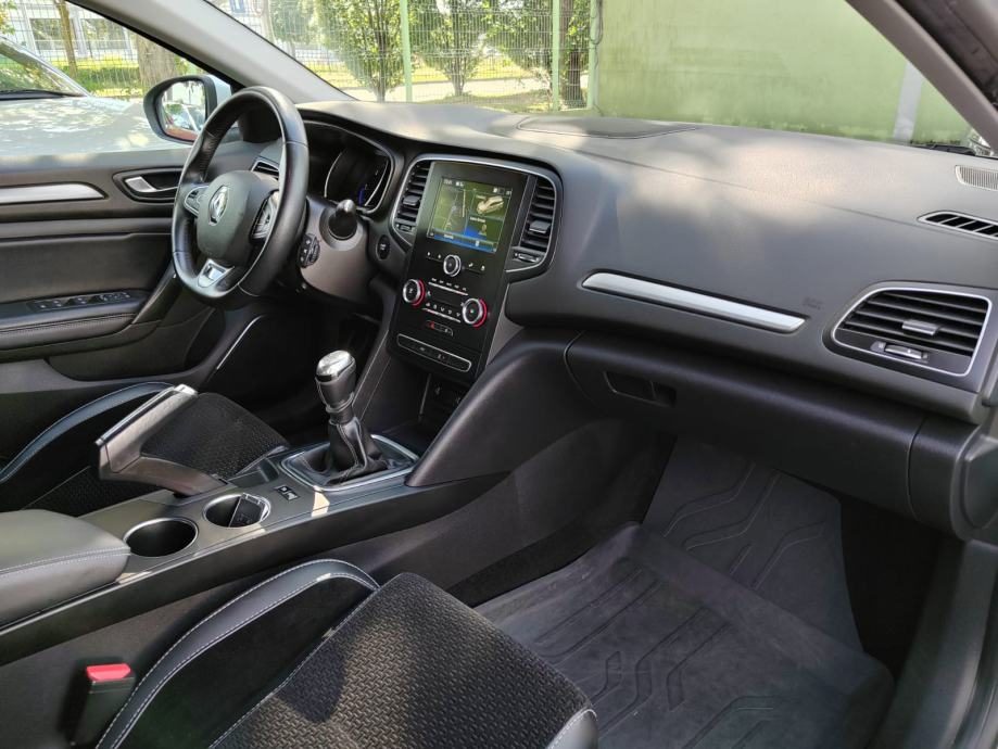 2018 Renault Megane — fotografija 16