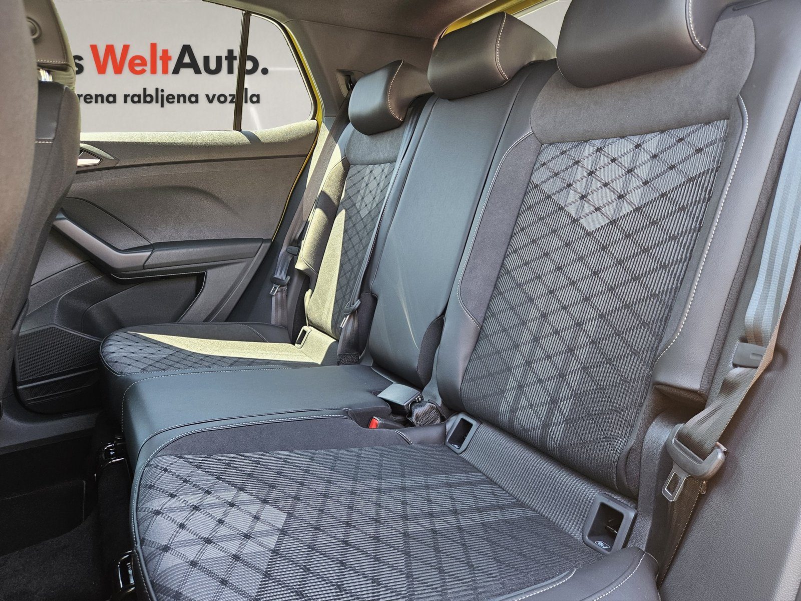 2026 Volkswagen T-Cross R-Line — fotografija 11