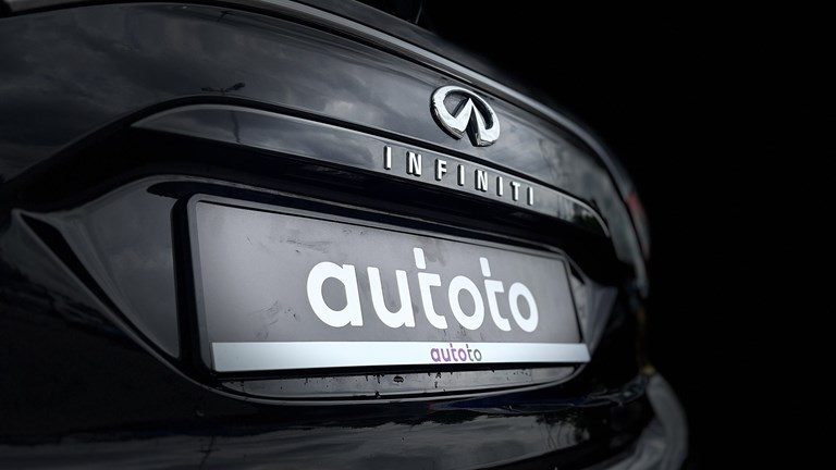 2017 Infiniti Q30 — fotografija 27