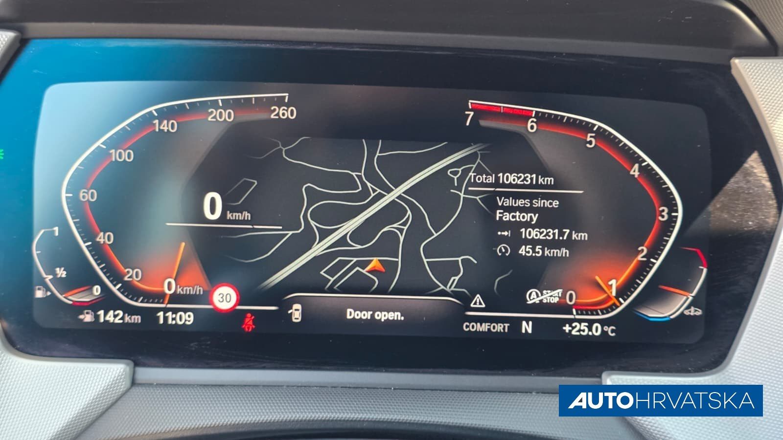 2022 BMW Serija 1 — fotografija 14
