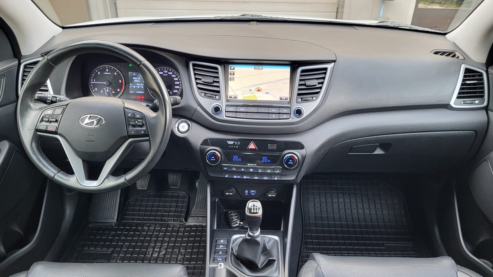 2016 Hyundai Tuscon — fotografija 14