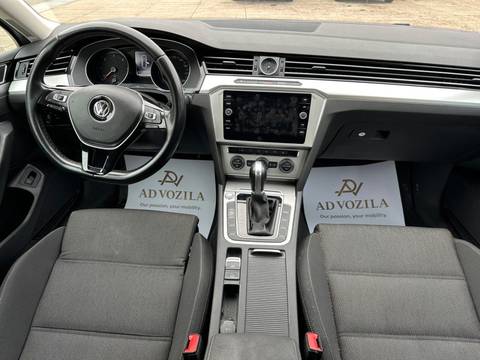2019 Volkswagen Passat — sličica 11
