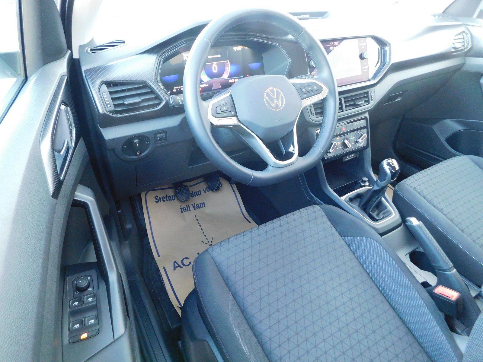 2023 Volkswagen T-Cross — fotografija 9