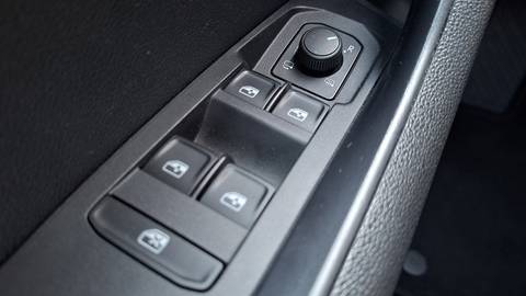 2021 Škoda Karoq — sličica 24