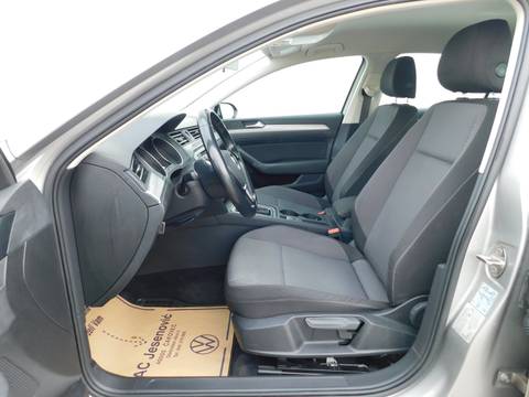 2015 Volkswagen Passat — sličica 7
