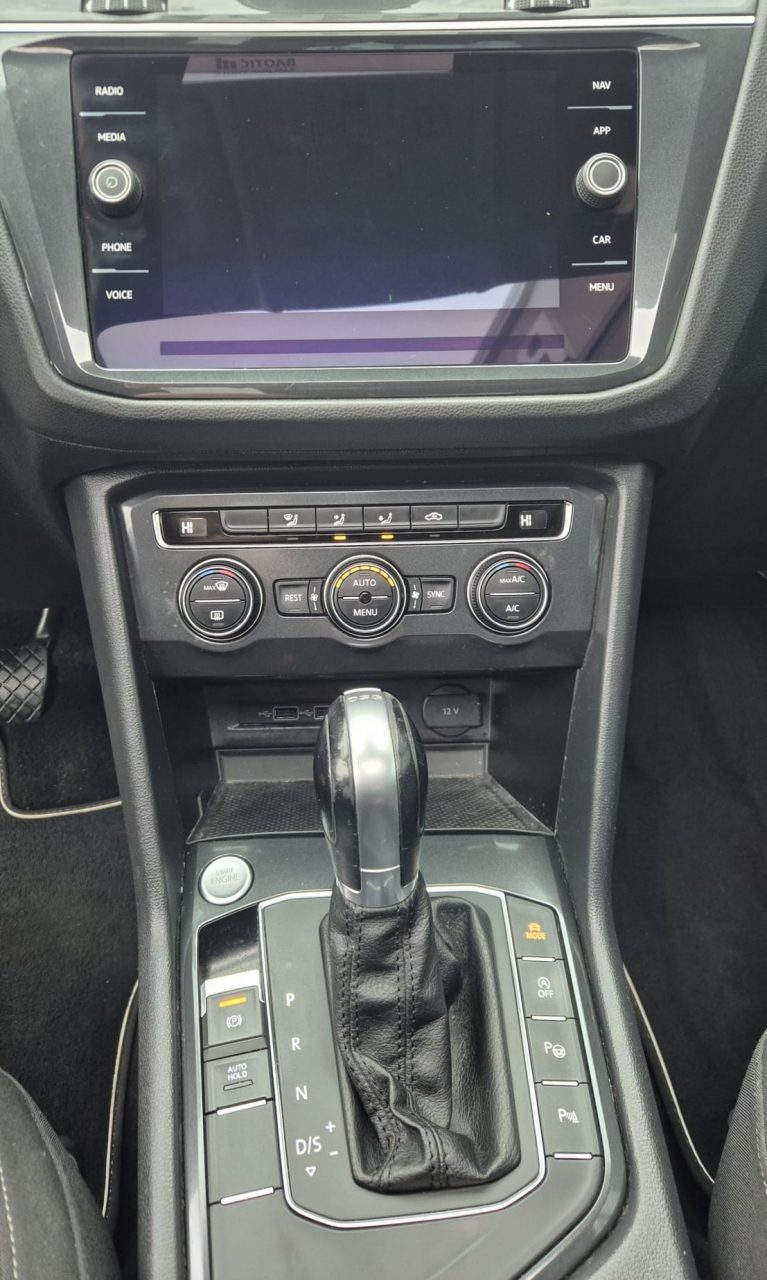 2018 Volkswagen Tiguan — fotografija 9