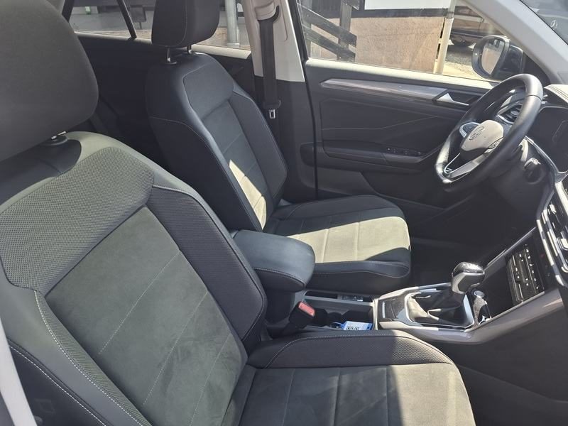 2023 Volkswagen T-Roc — fotografija 12