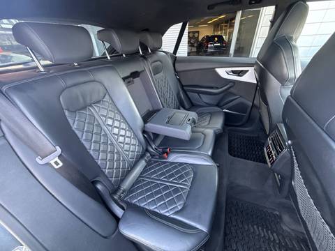 2021 Audi Q8 — sličica 26