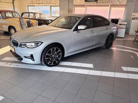 2020 BMW Serija 3 Sport Line — sličica 6
