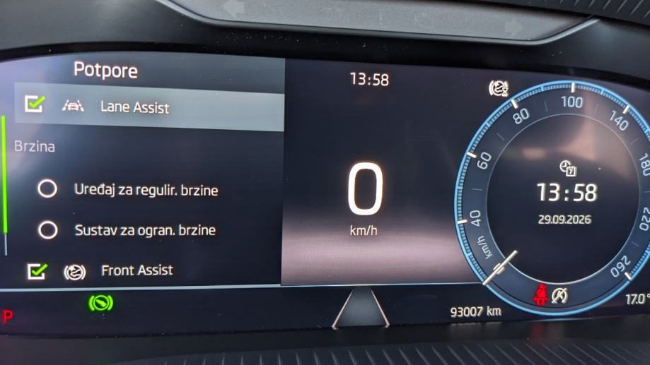 2022 Škoda Octavia — fotografija 14