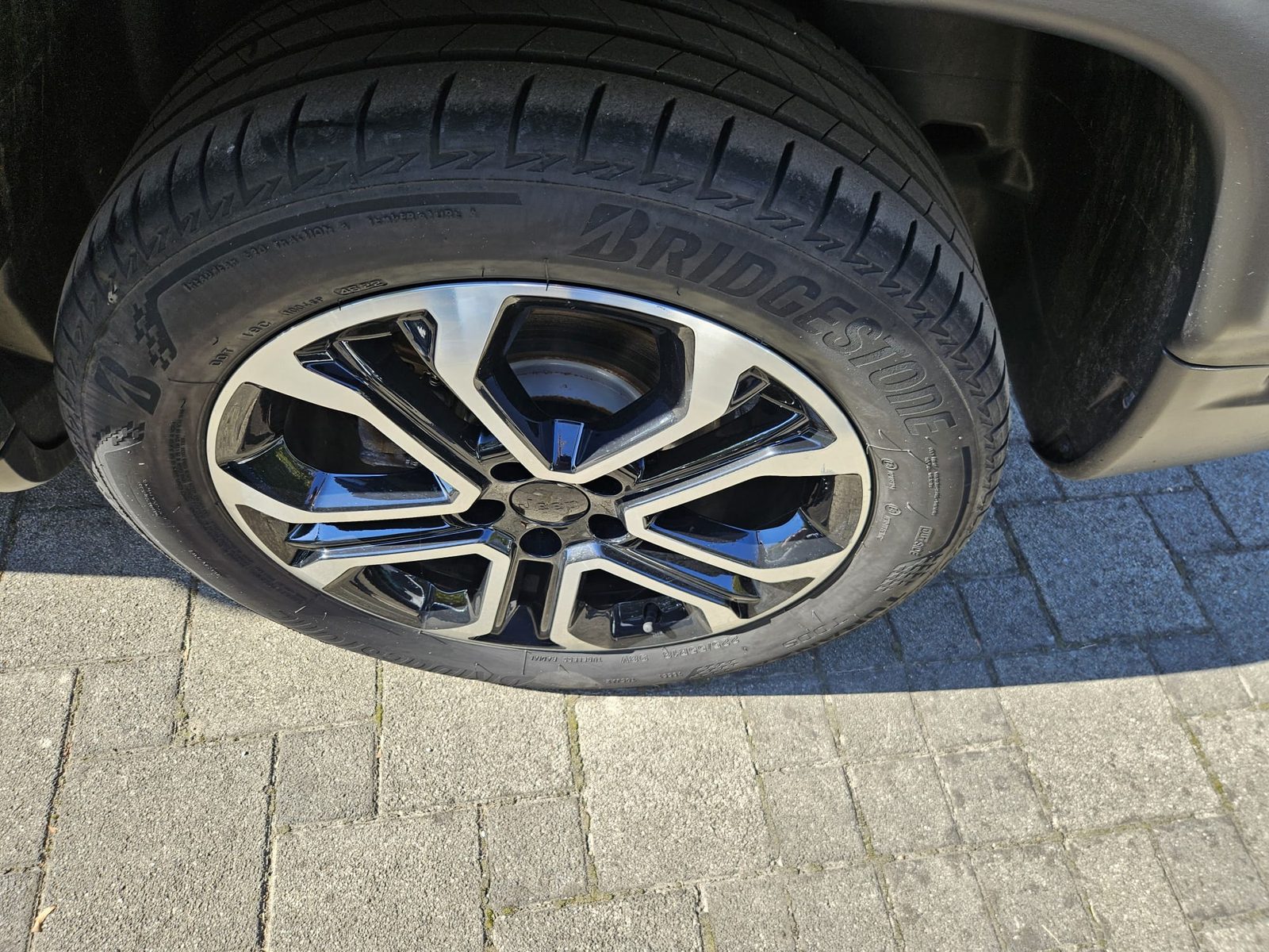 2023 Jeep Compass — fotografija 23