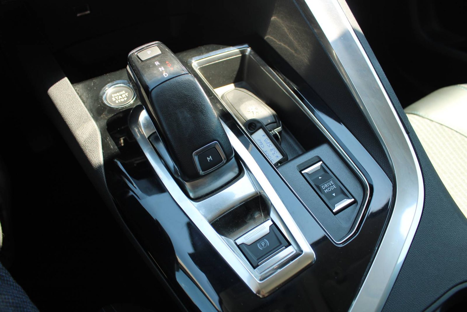 2022 Peugeot 3008 — fotografija 17