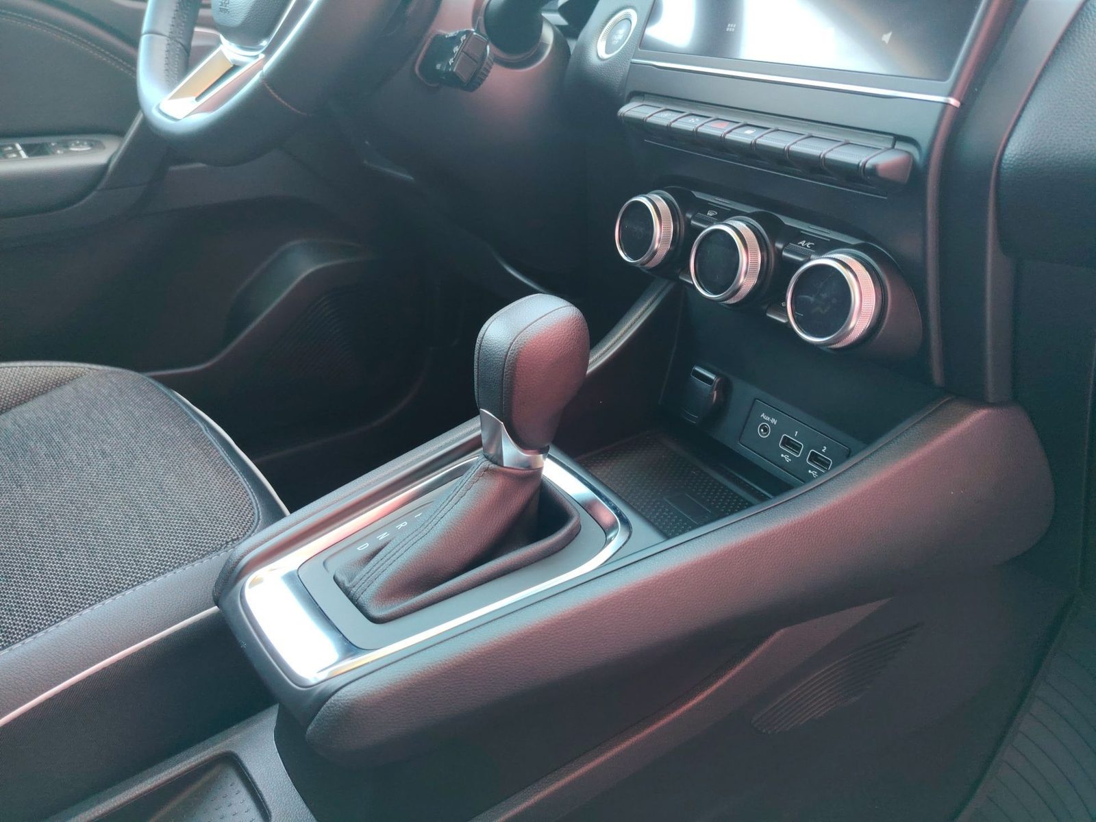 2023 Renault Captur — fotografija 24