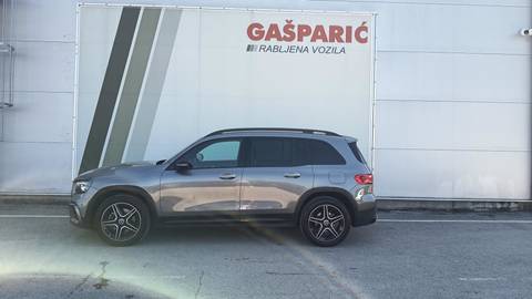 2025 Mercedes-Benz GLB — sličica 4