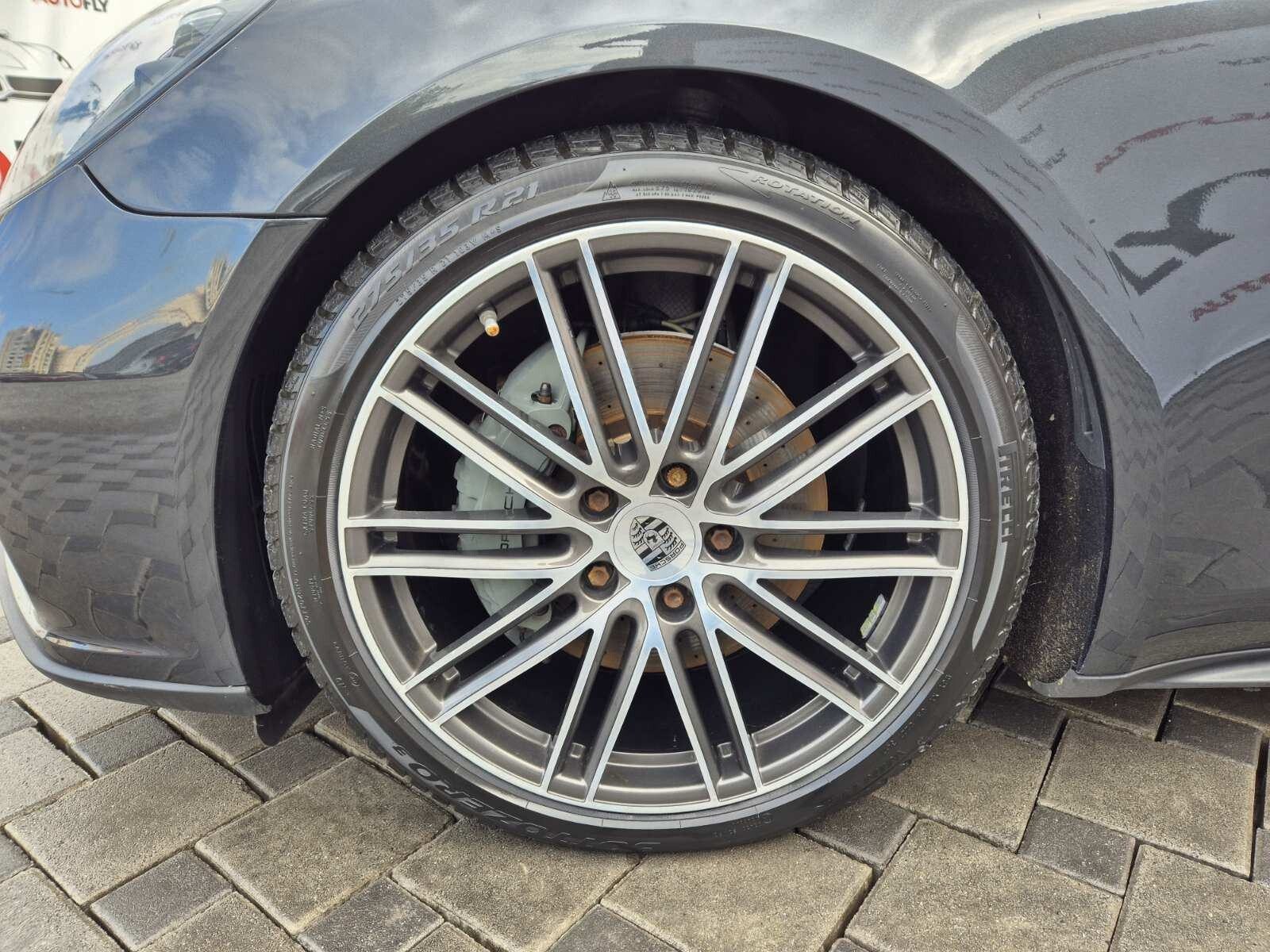 2017 Porsche Panamera — fotografija 28