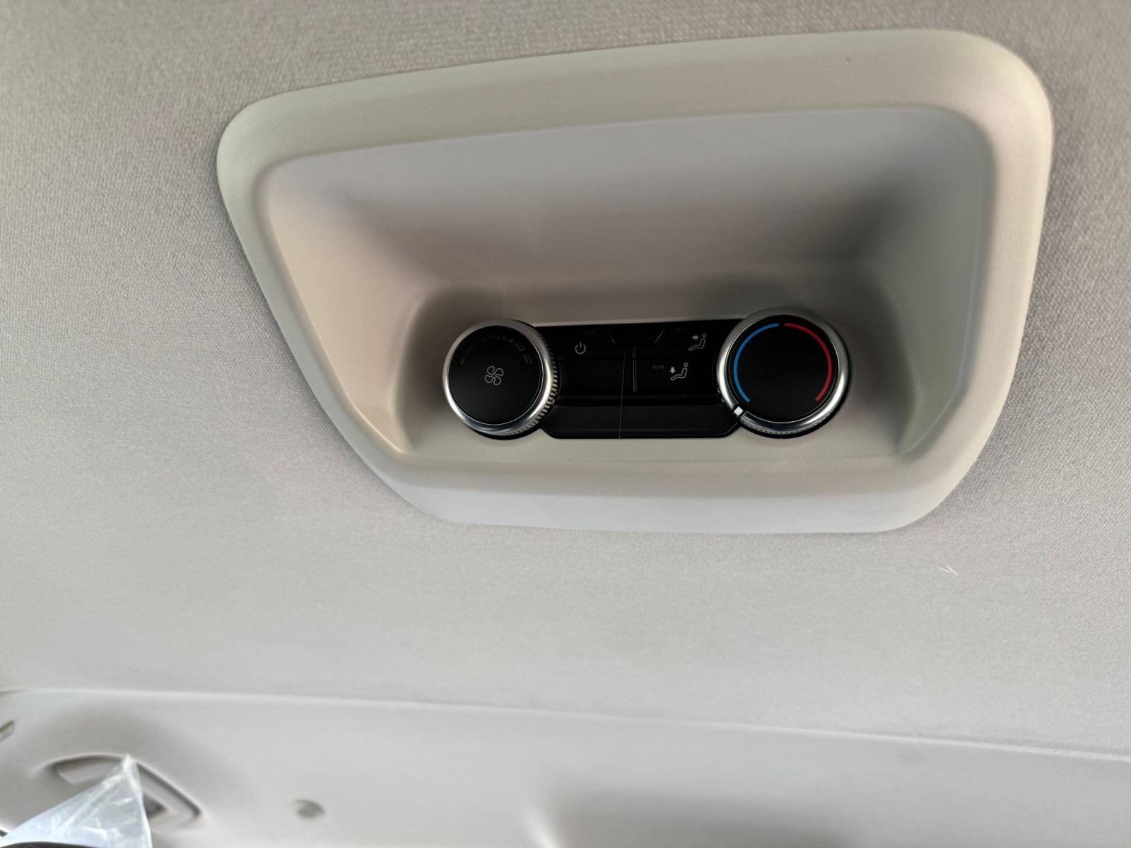 2025 Volkswagen Kombi — fotografija 14
