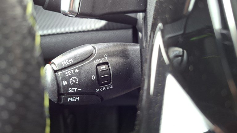 2022 Peugeot 2008 — fotografija 18