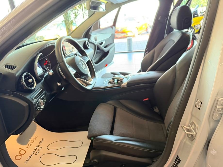 2018 Mercedes-Benz C-klasa — fotografija 15