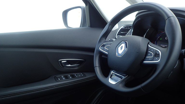 2019 Renault Grand — fotografija 9
