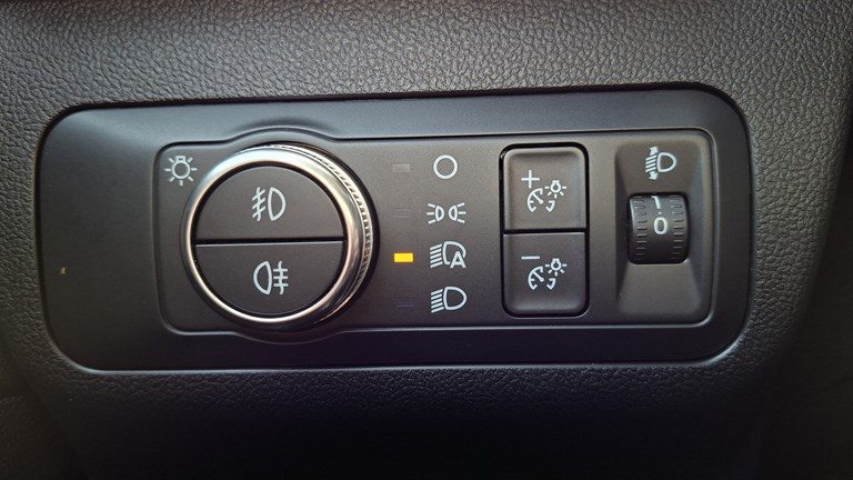 2021 Ford Kuga — fotografija 23
