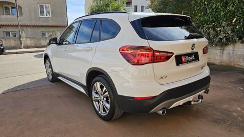 2019 BMW X1 — sličica 7