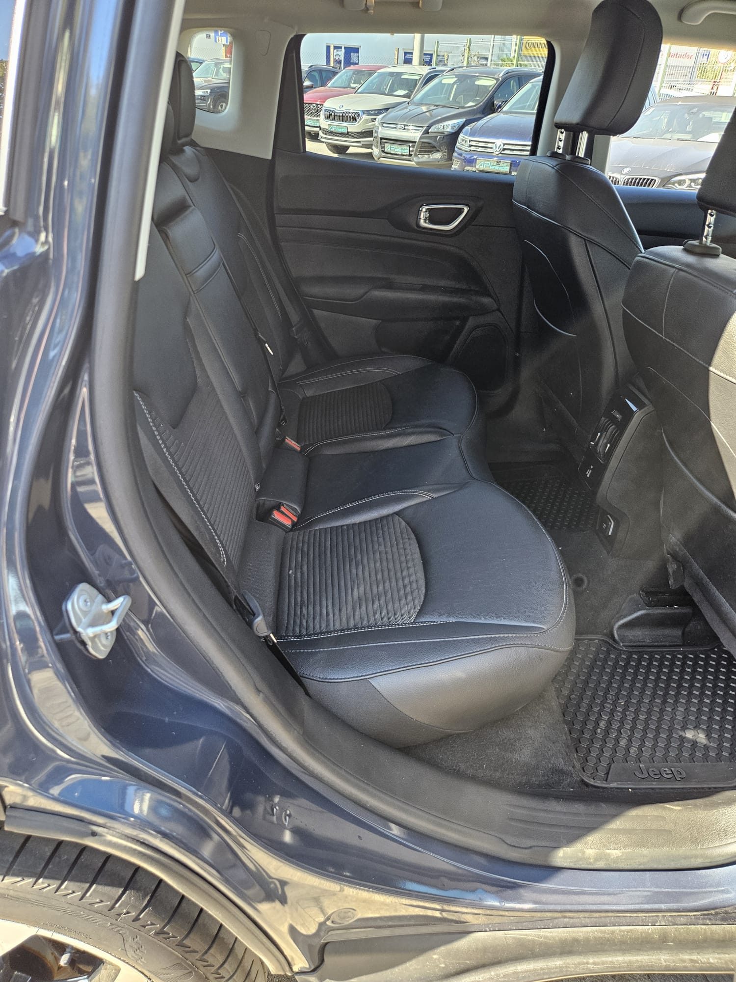 2023 Jeep Compass — fotografija 21
