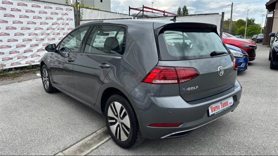 2019 Volkswagen Golf — fotografija 7