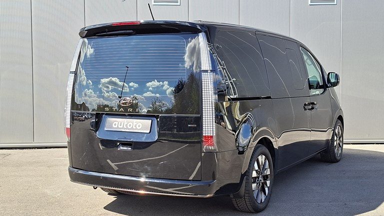 2023 Hyundai Staria — fotografija 3